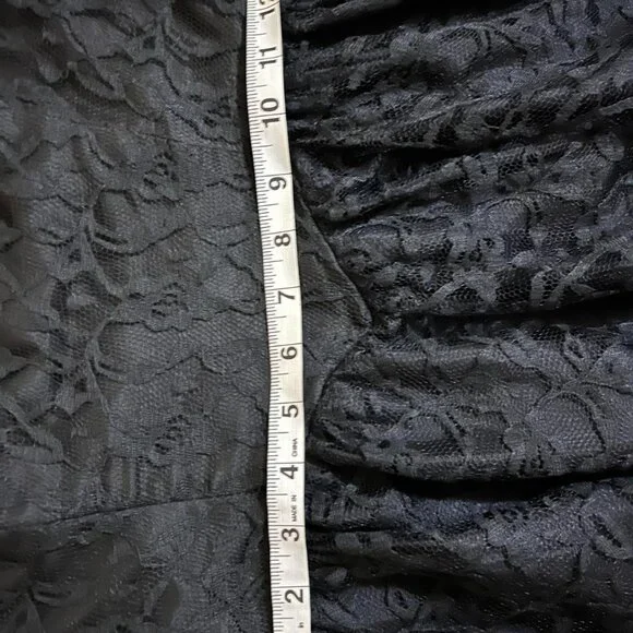 Vintage Handmade Gothic Lace Sweetheart Dress - Picture 4 of 6